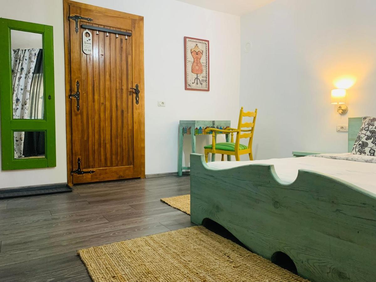 מלון Eftimie Murgu Casa "La Moara Din Gradina" מראה חיצוני תמונה