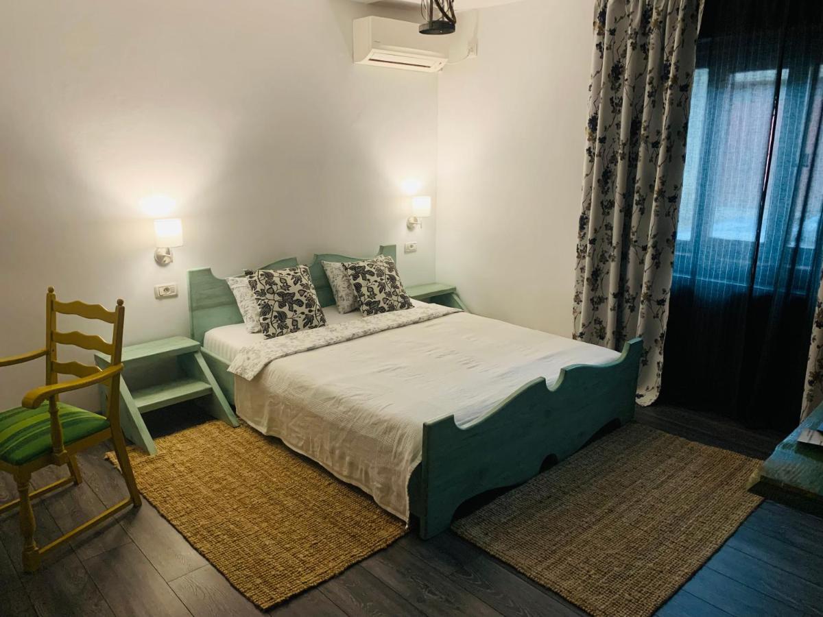 מלון Eftimie Murgu Casa "La Moara Din Gradina" מראה חיצוני תמונה