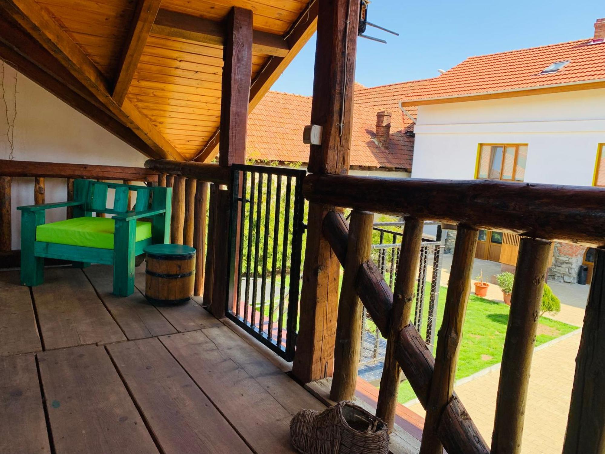 מלון Eftimie Murgu Casa "La Moara Din Gradina" מראה חיצוני תמונה