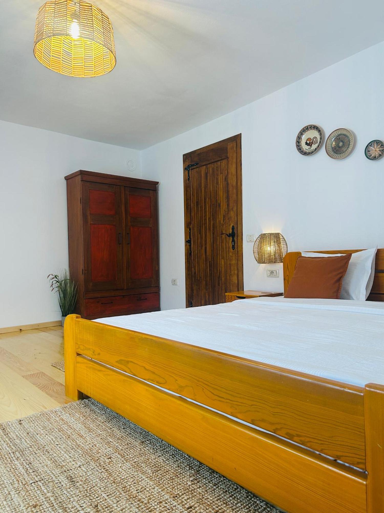 מלון Eftimie Murgu Casa "La Moara Din Gradina" מראה חיצוני תמונה