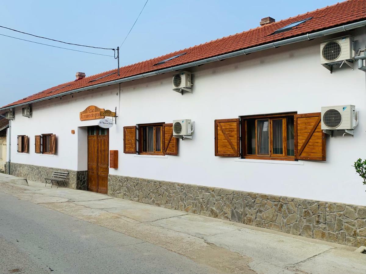 מלון Eftimie Murgu Casa "La Moara Din Gradina" מראה חיצוני תמונה